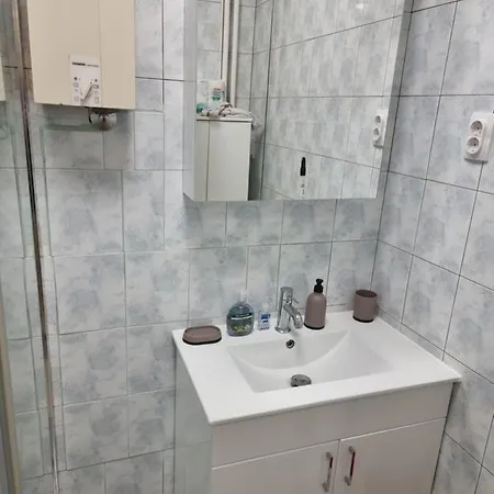 公寓 Big Downtown Across National Theater *